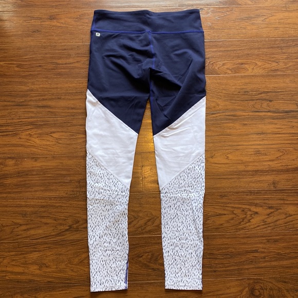 Salar Statement Powerhold Fabletics Legging - Picture 4 of 7